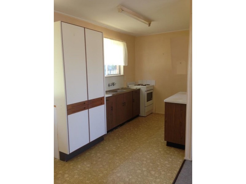 128 Long Street, Centenary Heights QLD 4350