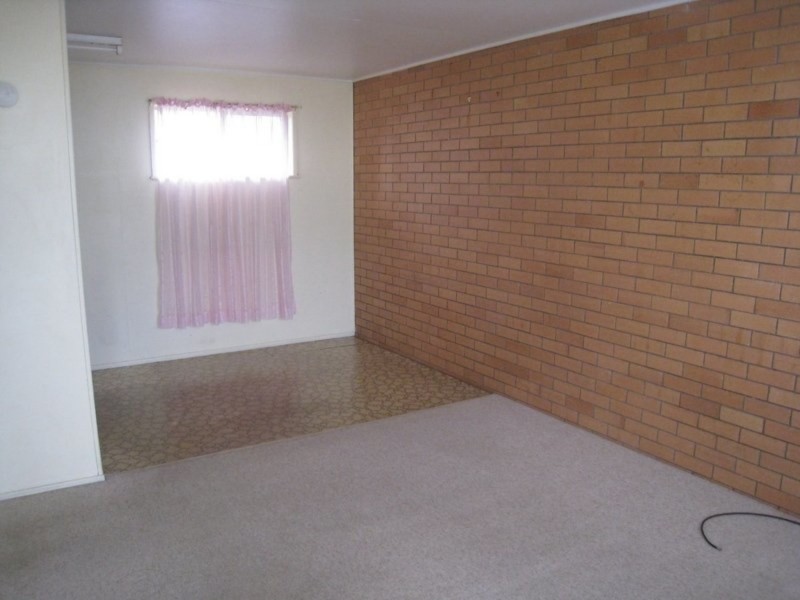 128 Long Street, Centenary Heights QLD 4350