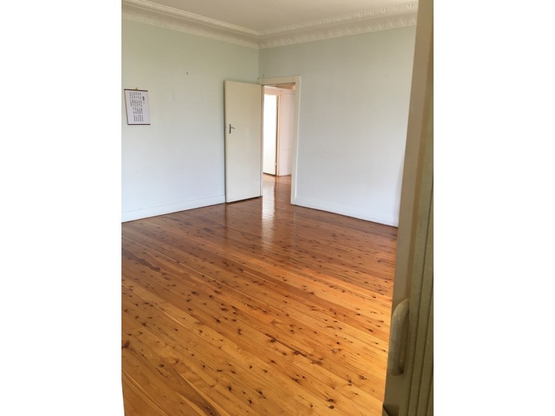 10 Ranfurly Street, Newtown QLD 4350