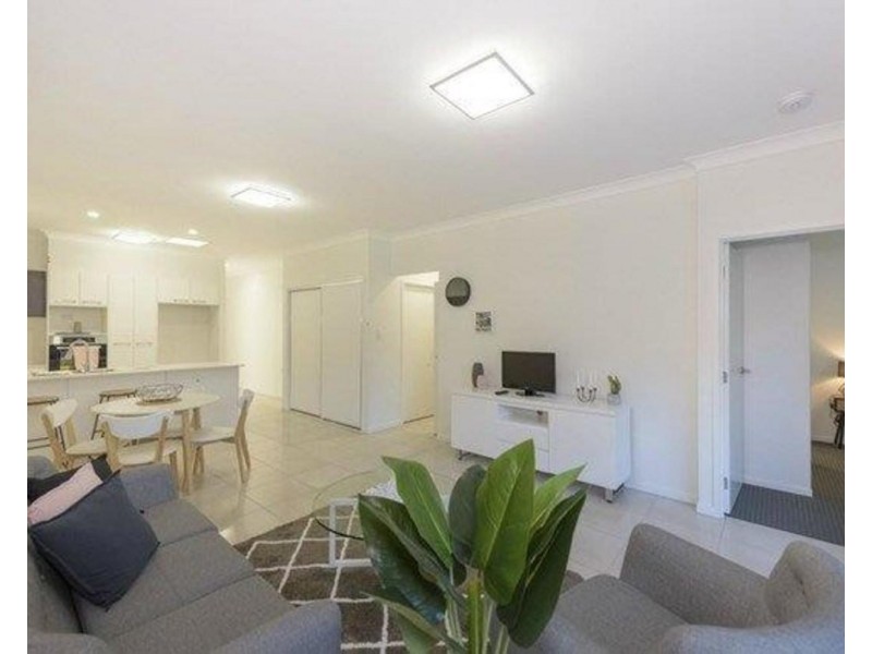6/44 Wallace Street, Newtown QLD 4350