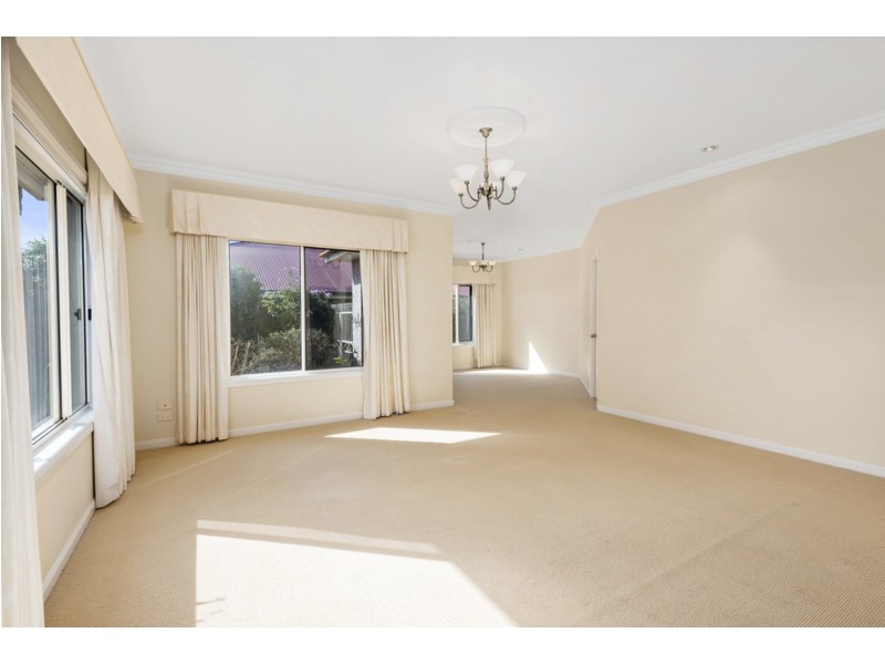 8 Poppy Court, Middle Ridge QLD 4350