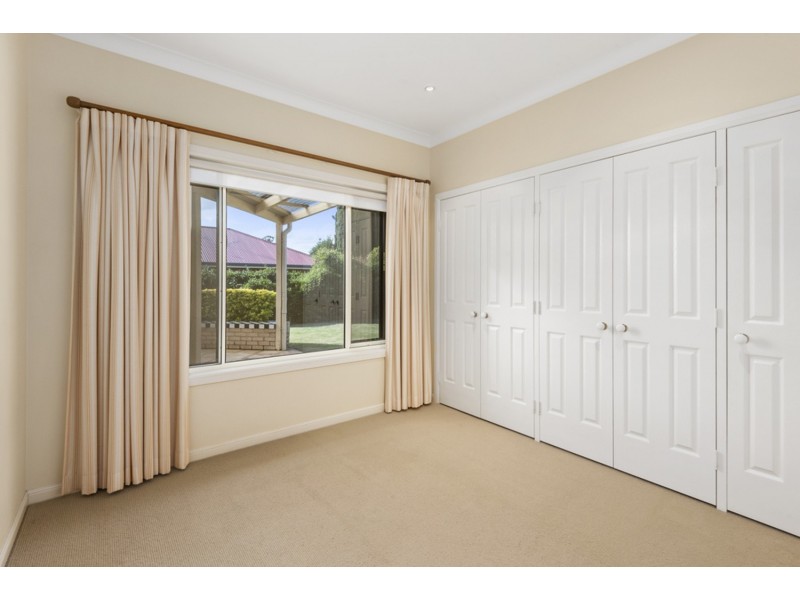 8 Poppy Court, Middle Ridge QLD 4350