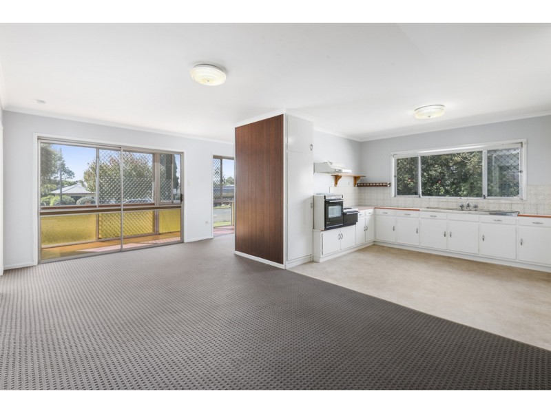 174 Taylor Street, Newtown QLD 4350