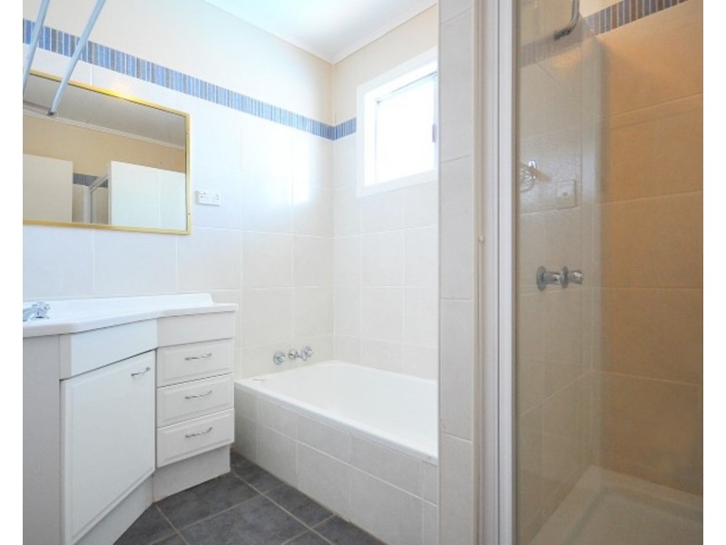 12 Greenbury Street, Rockville QLD 4350