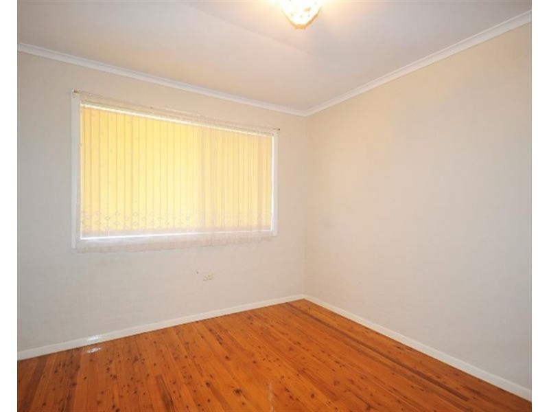 12 Greenbury Street, Rockville QLD 4350