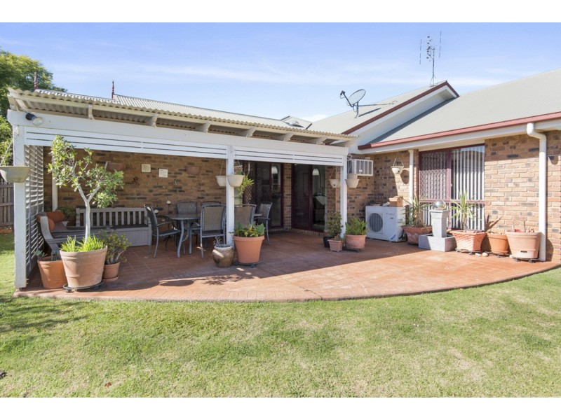 17 Dandelion Drive, Middle Ridge QLD 4350