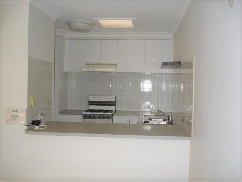 1/16 Horrocks Crescent, Kearneys Spring QLD 4350