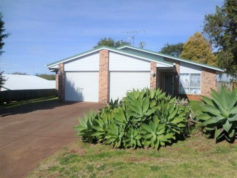 1/16 Horrocks Crescent, Kearneys Spring QLD 4350
