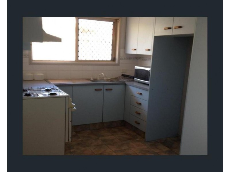 2 Beer Court, Kearneys Spring QLD 4350