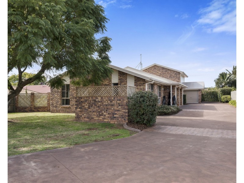 10  Carmen Street, Kearneys Spring QLD 4350