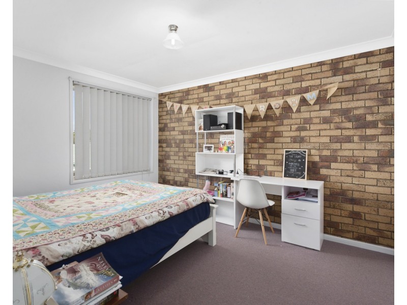 10  Carmen Street, Kearneys Spring QLD 4350