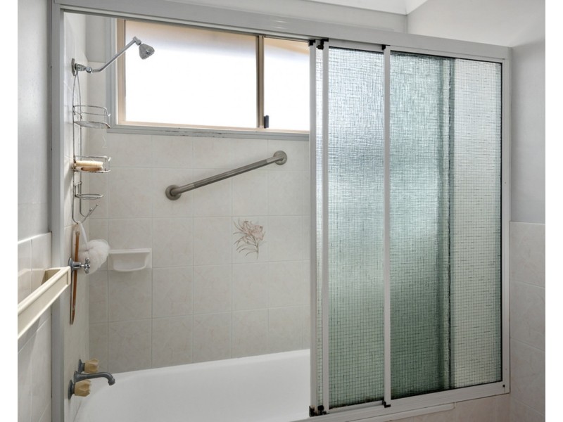 10  Carmen Street, Kearneys Spring QLD 4350