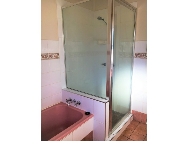 17 Primrose Street, Centenary Heights QLD 4350