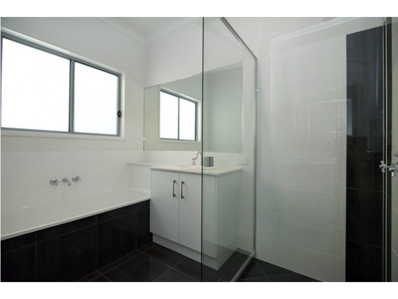7/26 Andersson Court, Highfields QLD 4352
