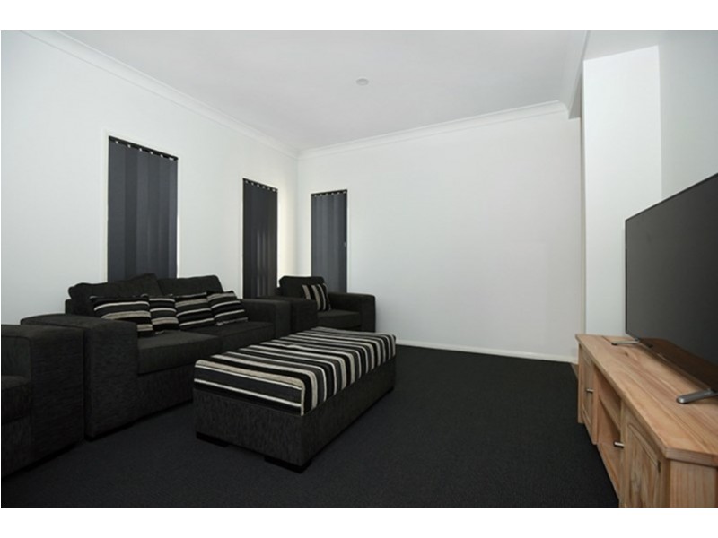 7/26 Andersson Court, Highfields QLD 4352