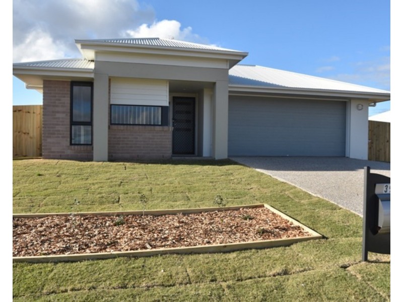 39 Mia Street, Wyreema QLD 4352