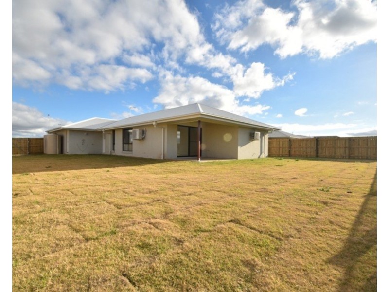 39 Mia Street, Wyreema QLD 4352