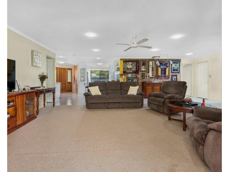 5 Purnawilla Court, Middle Ridge QLD 4350