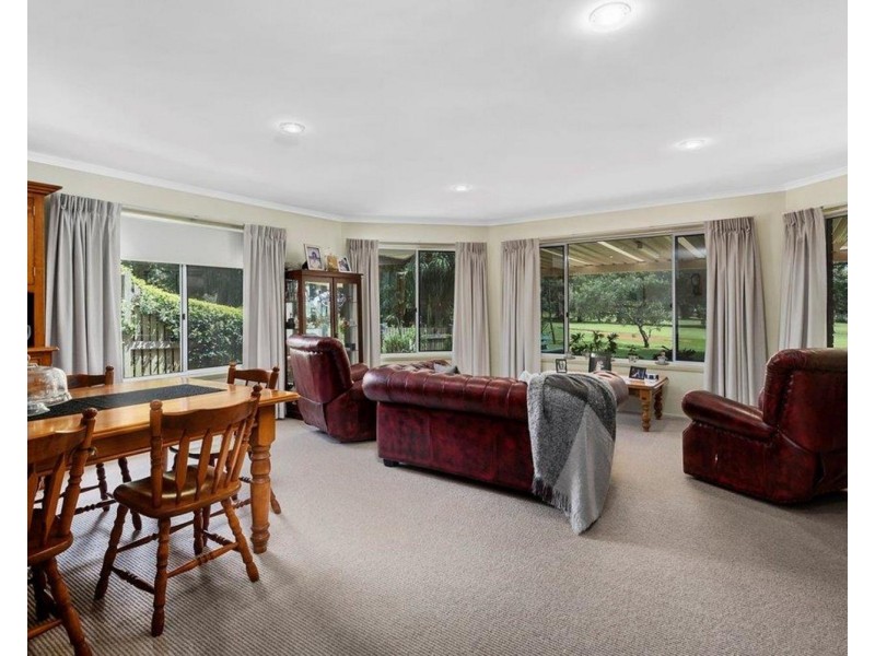 5 Purnawilla Court, Middle Ridge QLD 4350