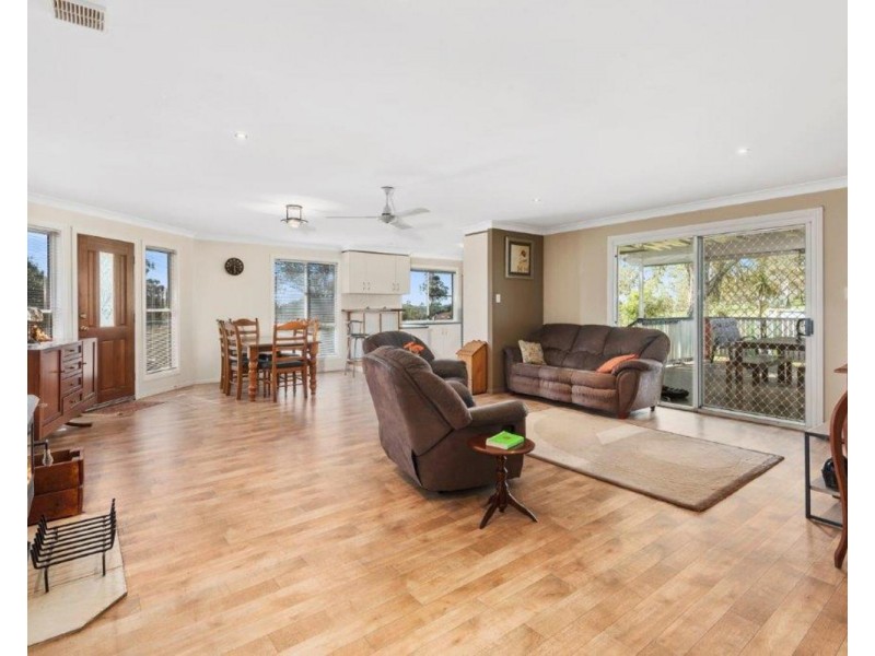 1 Binda Drive, Cranley QLD 4350