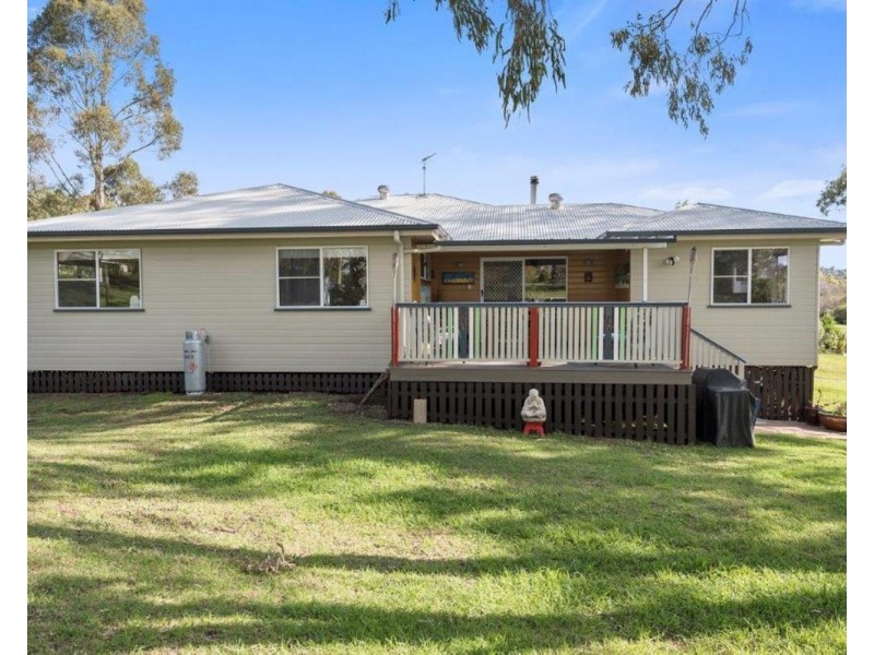 1 Binda Drive, Cranley QLD 4350