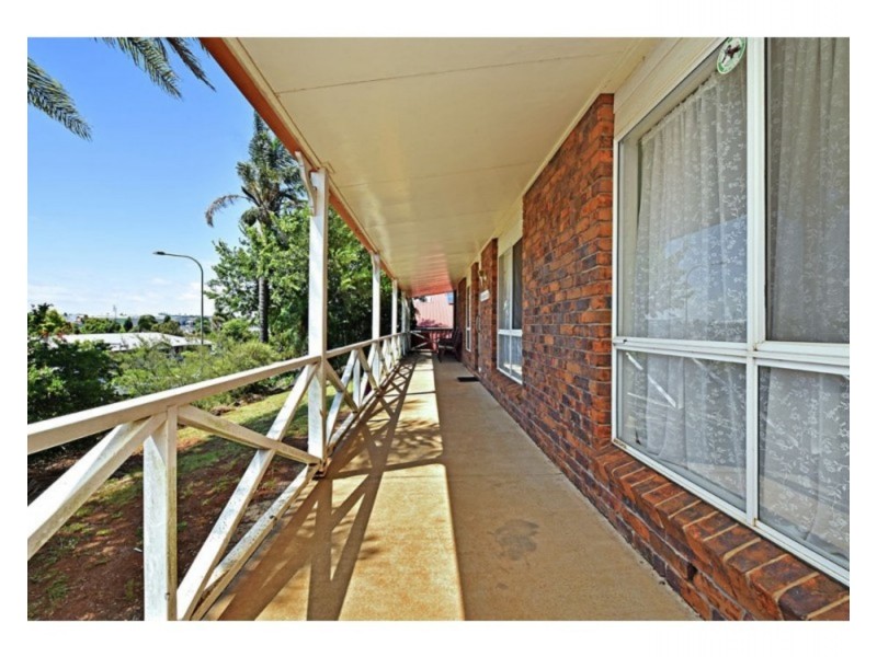 7 Moore Crescent, Wilsonton QLD 4350