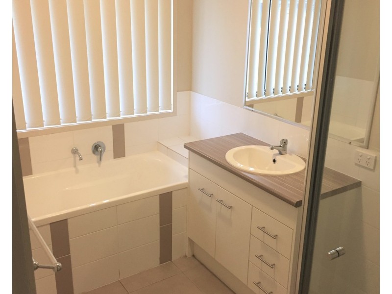 36 Newman Road, Wyreema QLD 4352