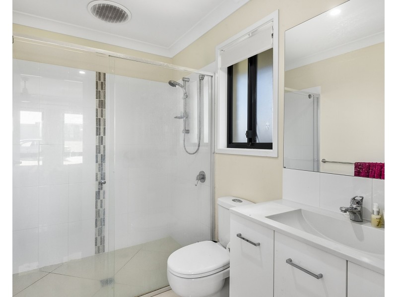 6 Kensei Street, Wyreema QLD 4352