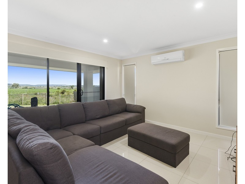 6 Kensei Street, Wyreema QLD 4352