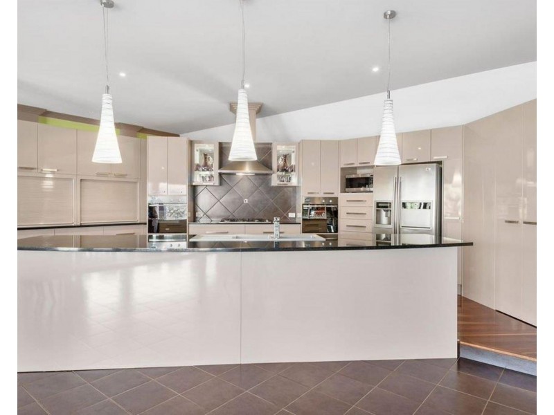 25 Timber Ridge Court, Vale View QLD 4352