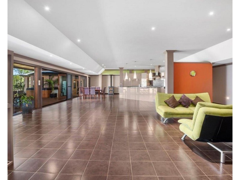 25 Timber Ridge Court, Vale View QLD 4352