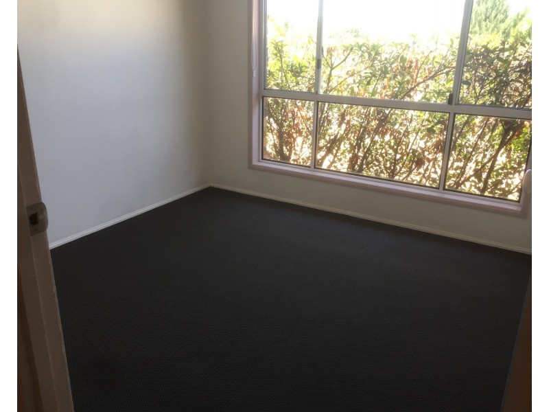 8 Jade Close, Darling Heights QLD 4350