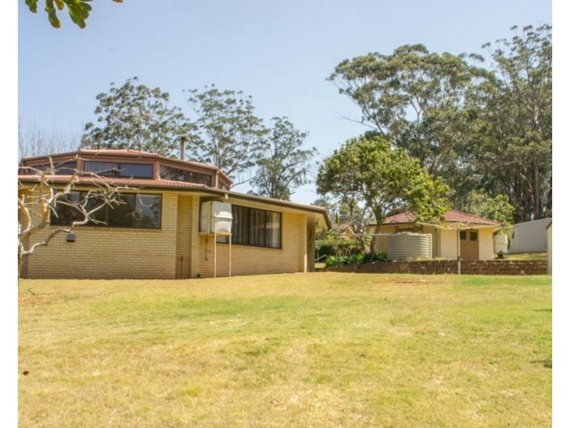 17 Niddrie Drive, Middle Ridge QLD 4350