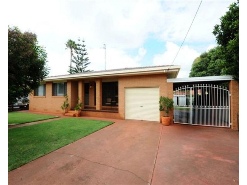 400 North Street, Wilsonton QLD 4350