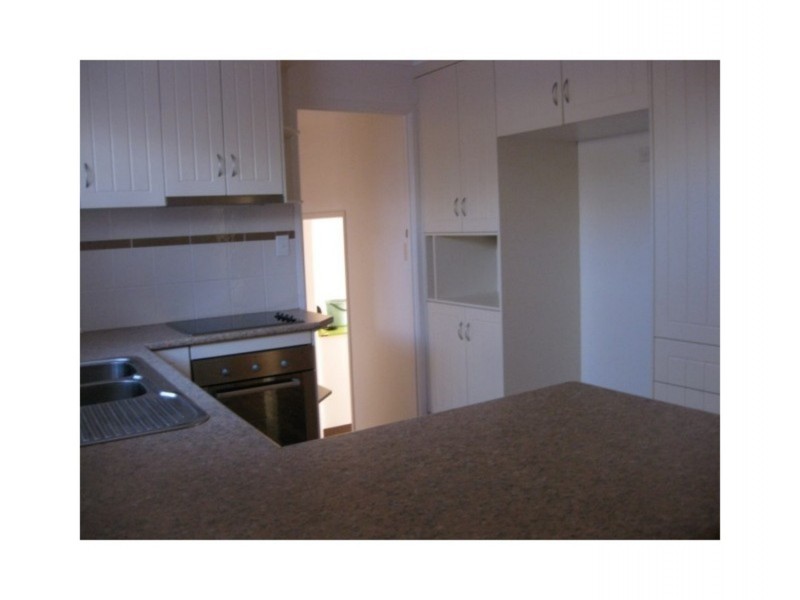 400 North Street, Wilsonton QLD 4350