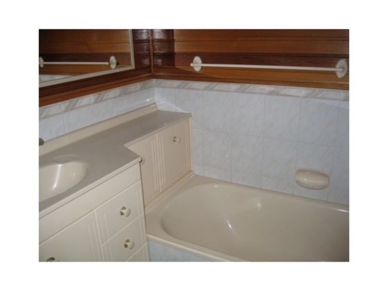 400 North Street, Wilsonton QLD 4350