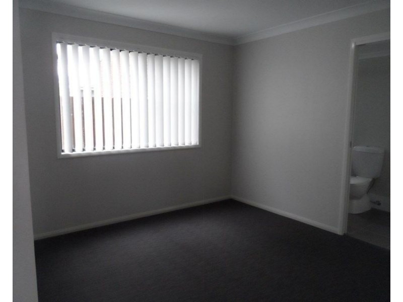 4/86 Anzac Avenue, Newtown QLD 4350