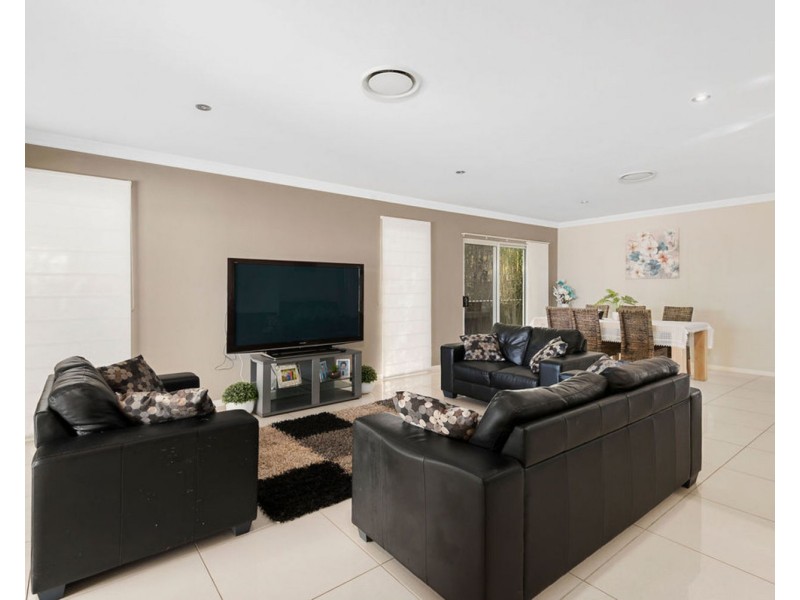 261a Geddes Street, Centenary Heights QLD 4350