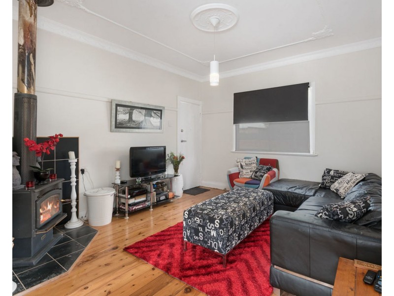 19 Edith Street, Newtown QLD 4350