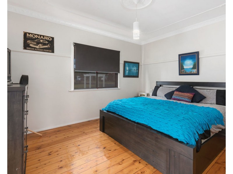 19 Edith Street, Newtown QLD 4350