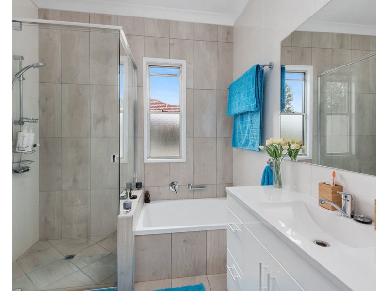 19 Edith Street, Newtown QLD 4350