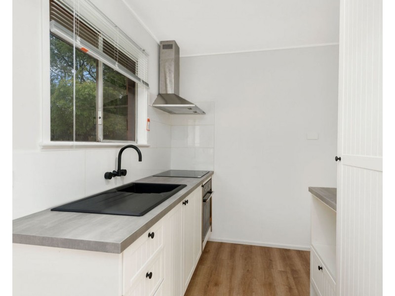 3/128 Long Street, Centenary Heights QLD 4350