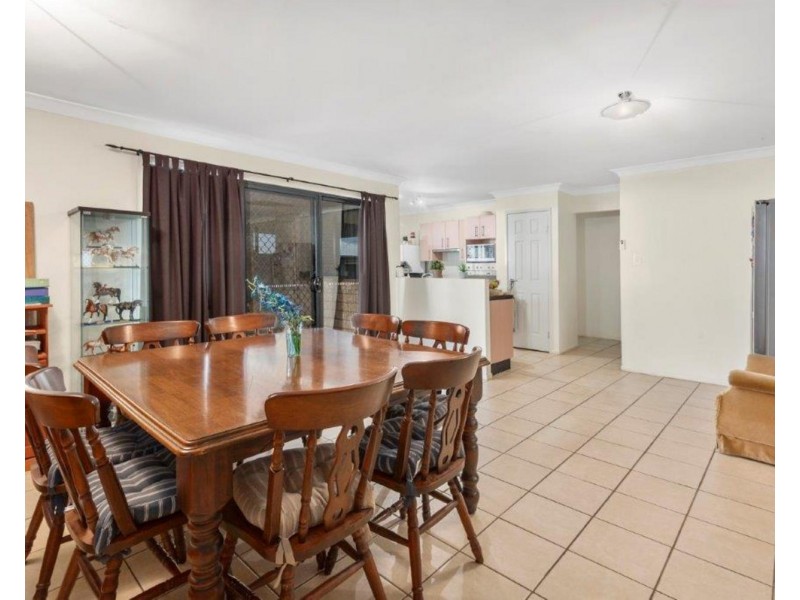 589 Hume Street, Kearneys Spring QLD 4350