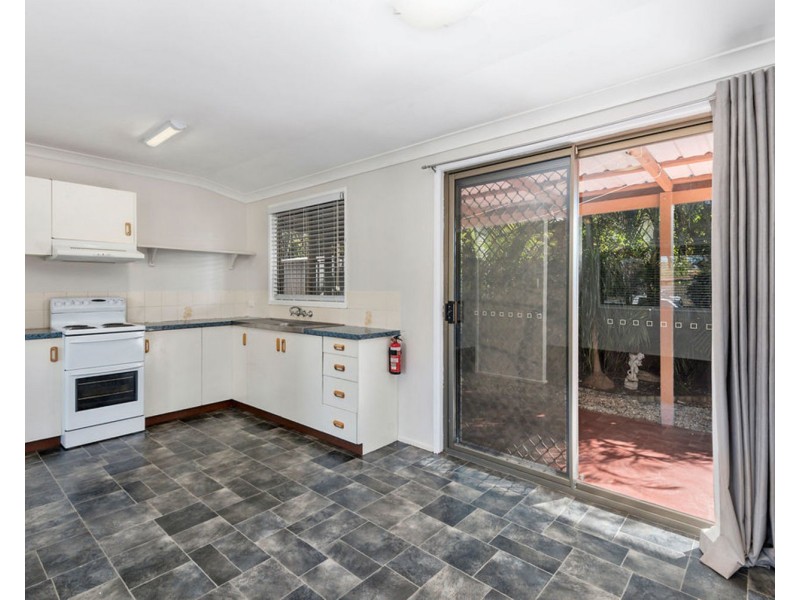 1 Riethmuller Street, Kearneys Spring QLD 4350