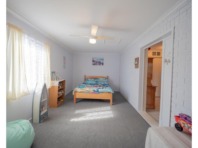 32 Jimbour Drive, Newtown QLD 4350