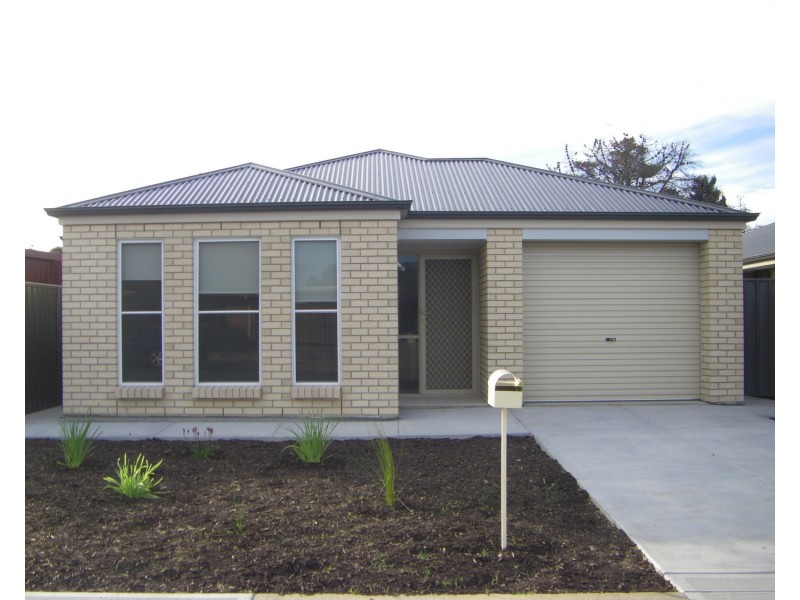 11 Wollowra Crescent, Largs North SA 5016
