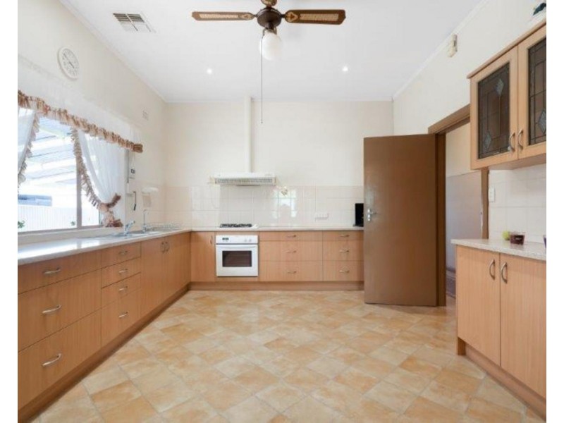 216 Railway Terrace, Taperoo SA 5017