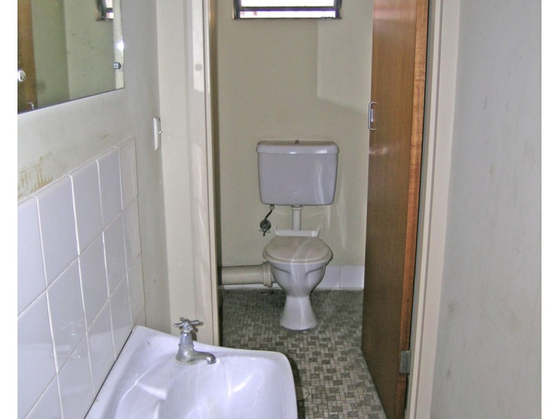 98 Commercial Road, Port Adelaide SA 5015