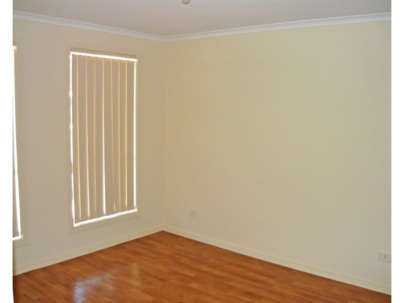10 Regent Street, Pennington SA 5013