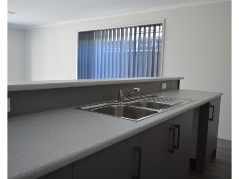 2 & 2A Commane Avenue, Seaton SA 5023